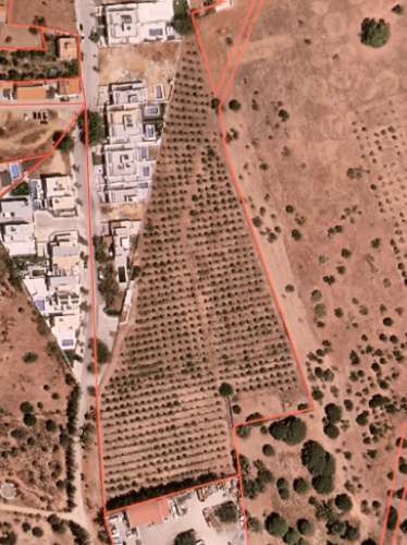 MORADIA COM PISCINA - COM TERRENO DE 19.860 M² - VISTA MAR - COM FURO - SISTEMA DE REGA - EM SÃO BARTOLOMEU - A POUCOS MINUTOS DA PRAIA VERDE - CASTRO MARIM - ALGARVE