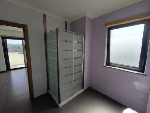 MORADIA COM PISCINA - COM TERRENO DE 19.860 M² - VISTA MAR - COM FURO - SISTEMA DE REGA - EM SÃO BARTOLOMEU - A POUCOS MINUTOS DA PRAIA VERDE - CASTRO MARIM - ALGARVE