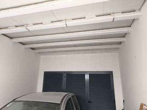 MORADIA COM PISCINA - COM TERRENO DE 19.860 M² - VISTA MAR - COM FURO - SISTEMA DE REGA - EM SÃO BARTOLOMEU - A POUCOS MINUTOS DA PRAIA VERDE - CASTRO MARIM - ALGARVE