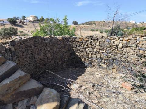 MORADIA EM PEDRA - COM TERRENO DE 200 M2 - COM PROJECTO - FAZ-FATO - TAVIRA - ALGARVE