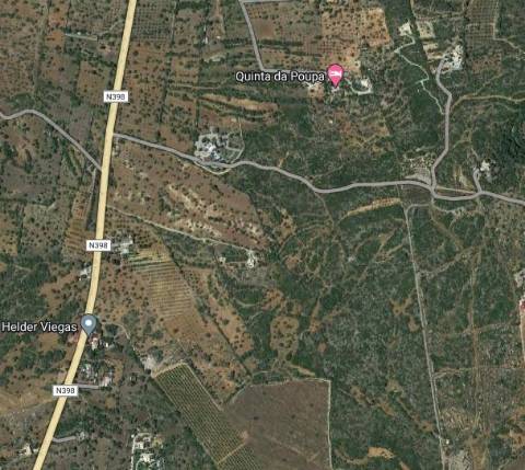 Terreno Rústico em Santa Catarina da Fonte do Bispo com 38570 m² e acessos à autoestrada.