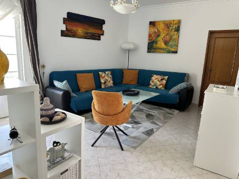 Moradia Bi-Familiar com vista mar na Fuseta!