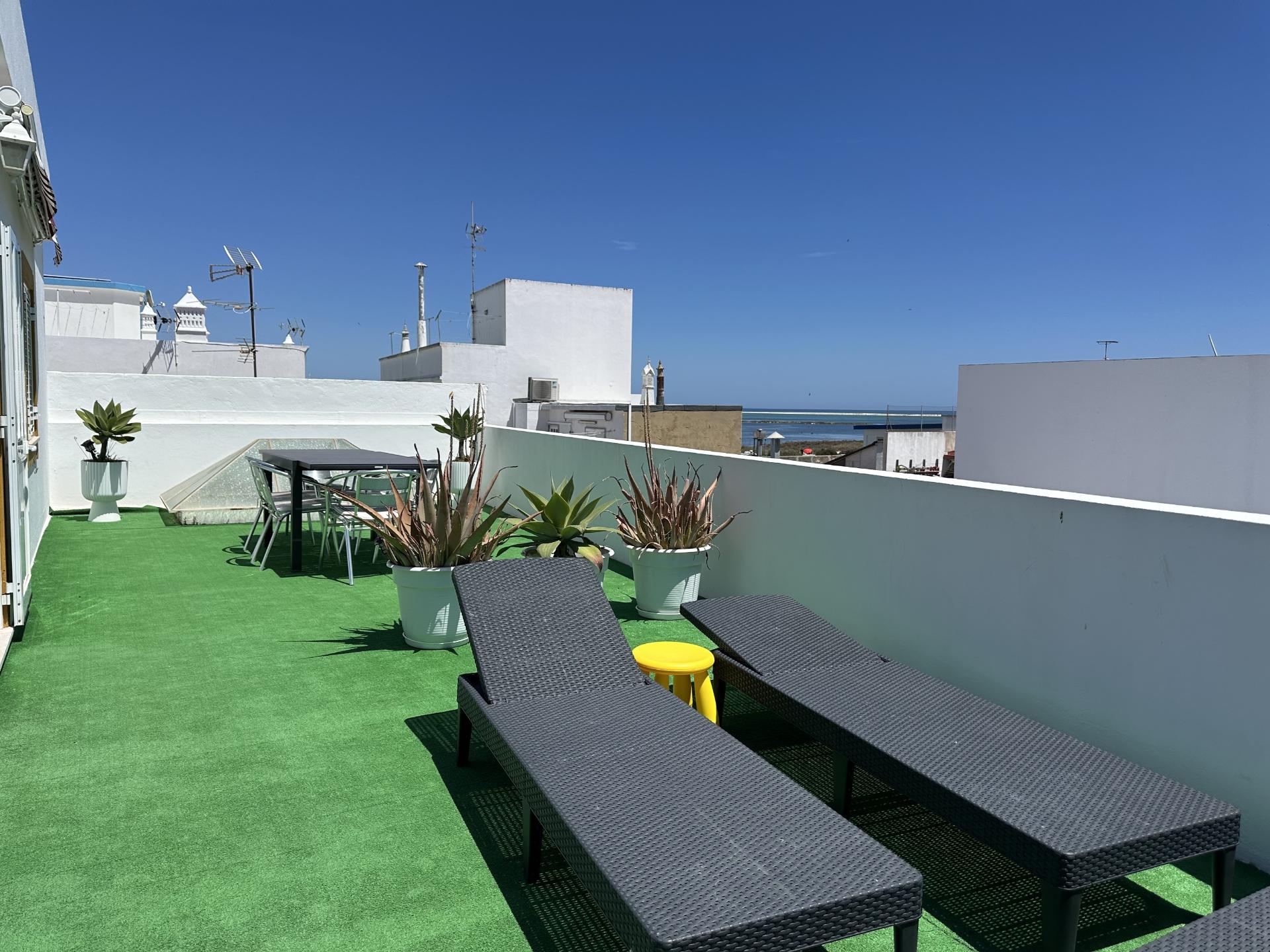 Moradia Bi-Familiar com vista mar na Fuseta!