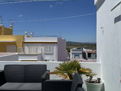 Moradia Bi-Familiar com vista mar na Fuseta!