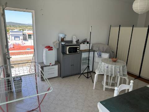 Moradia Bi-Familiar com vista mar na Fuseta!