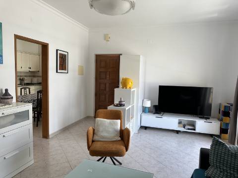 Moradia Bi-Familiar com vista mar na Fuseta!