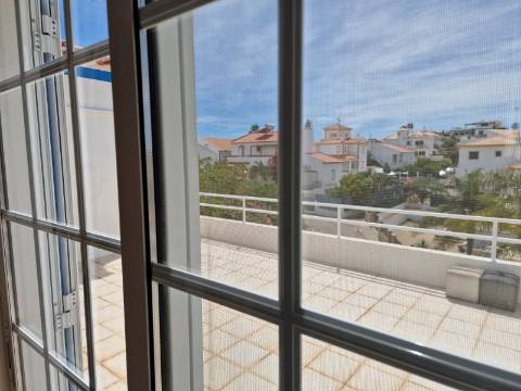Magnífica e luxuosa moradia T4 com piscina e magnifica área exterior