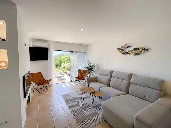Moradia T3 geminada em condomínio fechado Ocean View