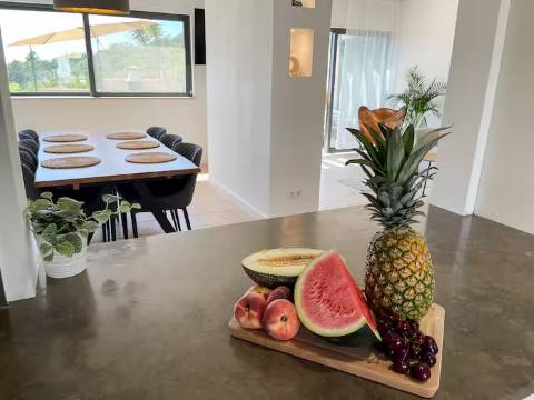 Moradia T3 geminada em condomínio fechado Ocean View