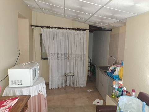 JF- Apresenta em Exclusivo casa térrea na Freguesia de Santana, Distrito Évora, Concelho de Portel.