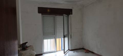 JF- Apresenta em Exclusivo Apartamento T3 em Setúbal com uma área de 116,10m2 com garagem 2 viaturas