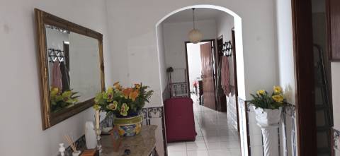 JF- Apresenta em Exclusivo Apartamento T3 em Setúbal com uma área de 116,10m2 com garagem 2 viaturas