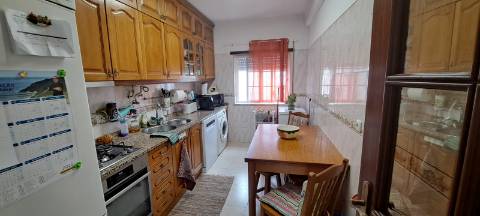 JF- Apresenta em Exclusivo Apartamento T2 em Quinta do Conde Boa Agua 1 Sesimbra