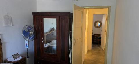 Moradia em freguesia da Chança ( Chancelaria) Alter do Chão 

Moradia T3+2 com sótão, com a área total de 115 m2 Pronta a Habitar
