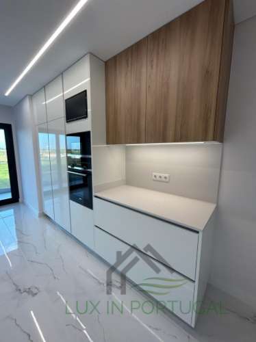 Apartamento T3 - Novo - Montijo