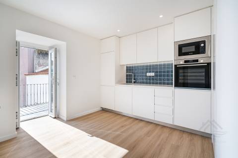 Apartamento T3+1 duplex com varanda - Alcochete