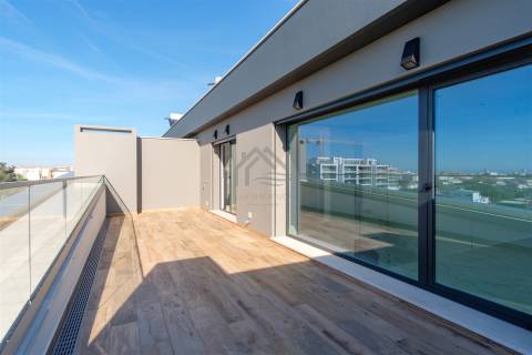 Apartamento T4 Duplex - Montijo