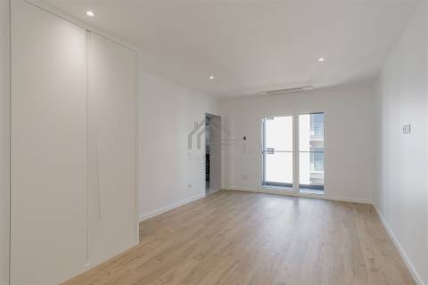 Apartamento T4 Duplex - Montijo