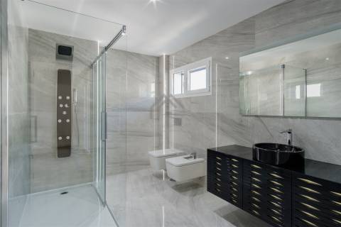 Apartamento T4 Duplex - Montijo