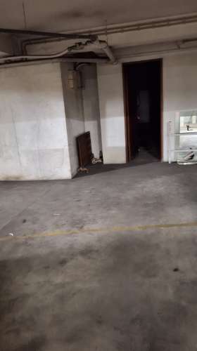 Loja c/ 25,7 m2 e Arrecadação c/ 14,72 m2 em Centro Comercial no Centro do Barreiro | Própria para vários tipos de atividade