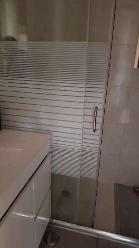 Andar T2 em bom estado de conservação | Prédio de qualidade c/ elevadores | Cozinha equipada | Junto à estação de barcos e comboios | Vistas Panorâmicas sobre o Rio e Cidade !!!
N.B.: Imóvel c/ Inquilino c/ Renda atualizada