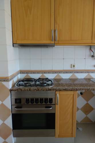 Andar T3 - 1º Andar, localizado no Centro do Samouco em prédio recente com apenas 6 Inquilinos | Arrecadação e Estacionamento Privativos na cave | Condomínio Privado | Excelentes vistas sobre o rio e Lisboa.