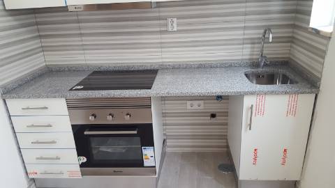 Moradia térrea geminada tipo T0+1 | Acabamentos modernos | Junto ao Continente do Barreiro