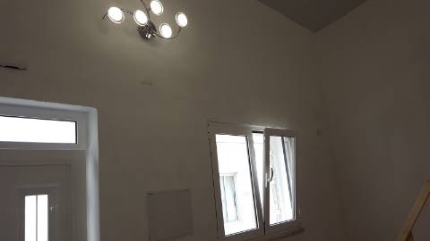 Moradia térrea geminada tipo T0+1 | Acabamentos modernos | Junto ao Continente do Barreiro