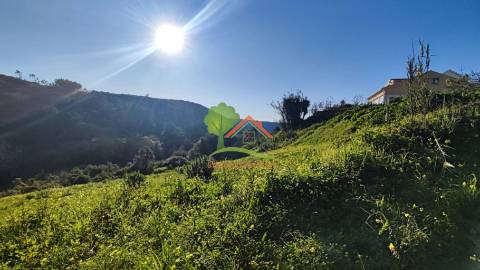  Terreno rústico perto da Praia de S. Julião 