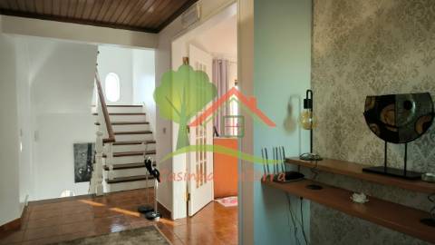  Moradia T5 com Vista de Mar Deslumbrante em Baleia, Carvoeira 