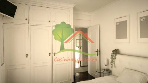  Moradia T5 com Vista de Mar Deslumbrante em Baleia, Carvoeira 