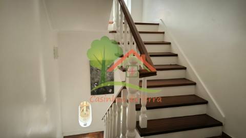  Moradia T5 com Vista de Mar Deslumbrante em Baleia, Carvoeira 