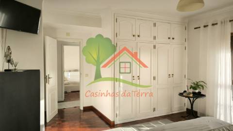  Moradia T5 com Vista de Mar Deslumbrante em Baleia, Carvoeira 