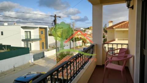  Moradia T5 com Vista de Mar Deslumbrante em Baleia, Carvoeira 