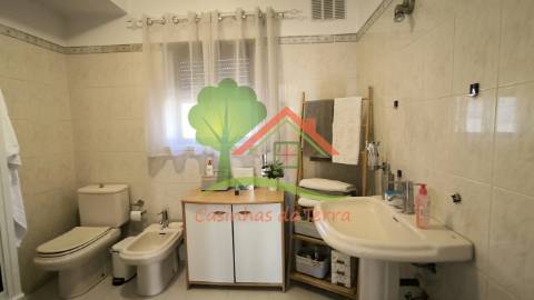  Moradia T5 com Vista de Mar Deslumbrante em Baleia, Carvoeira 