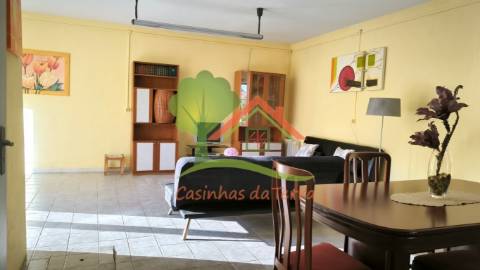  Moradia T5 com Vista de Mar Deslumbrante em Baleia, Carvoeira 