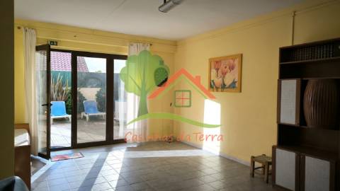  Moradia T5 com Vista de Mar Deslumbrante em Baleia, Carvoeira 