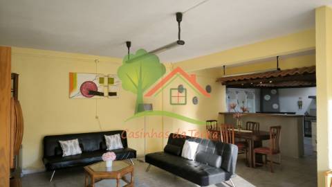  Moradia T5 com Vista de Mar Deslumbrante em Baleia, Carvoeira 