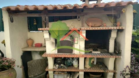  Moradia T5 com Vista de Mar Deslumbrante em Baleia, Carvoeira 