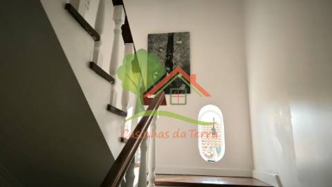  Moradia T5 com Vista de Mar Deslumbrante em Baleia, Carvoeira 