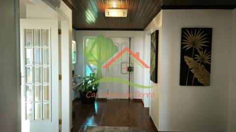  Moradia T5 com Vista de Mar Deslumbrante em Baleia, Carvoeira 