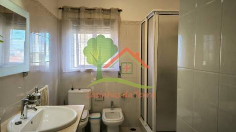  Moradia T5 com Vista de Mar Deslumbrante em Baleia, Carvoeira 