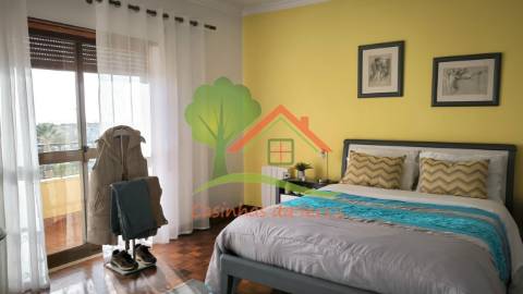  Moradia T5 com Vista de Mar Deslumbrante em Baleia, Carvoeira 