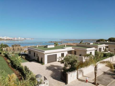 Moradia T5 em condominio privado