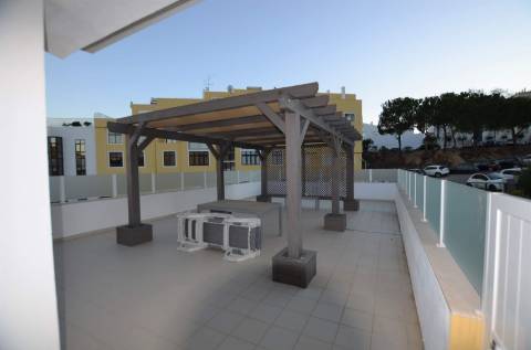 Moradia T1inserida em condomínio com piscina