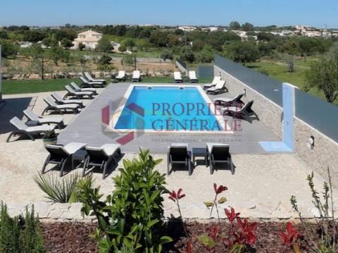 Guest House com 10 Quartos em Branqueira - Albufeira