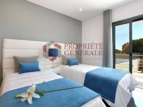 Guest House com 10 Quartos em Branqueira - Albufeira