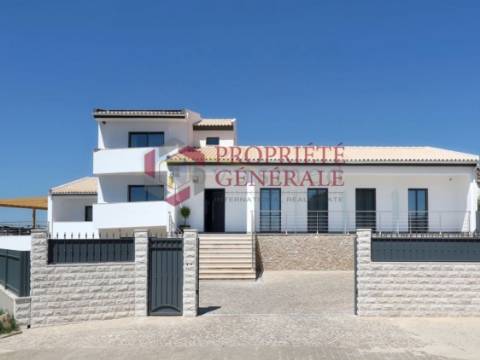 Guest House com 10 Quartos em Branqueira - Albufeira