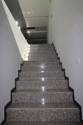 Apartamento T5 Duplex Novo, com exposição solar a sul e vistas deslumbrantes de campo e mar em São Brás de Alportel