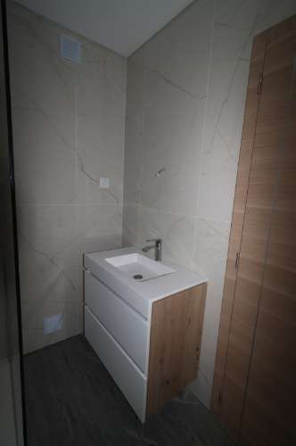 Apartamento T5 Duplex Novo, com exposição solar a sul e vistas deslumbrantes de campo e mar em São Brás de Alportel